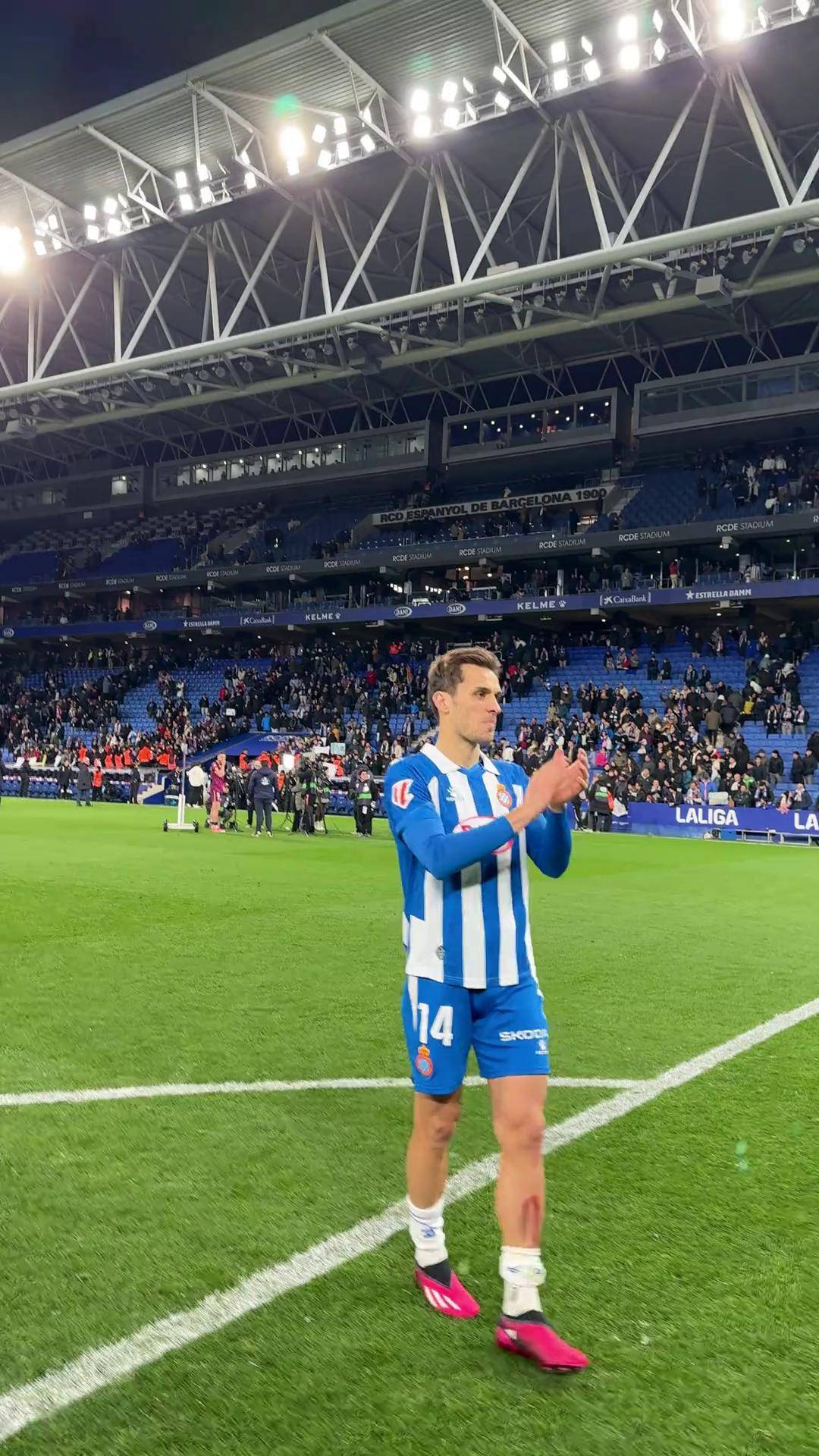 开云体育-Ning迎来三赛季出色发挥，西班牙队观众热烈欢呼！